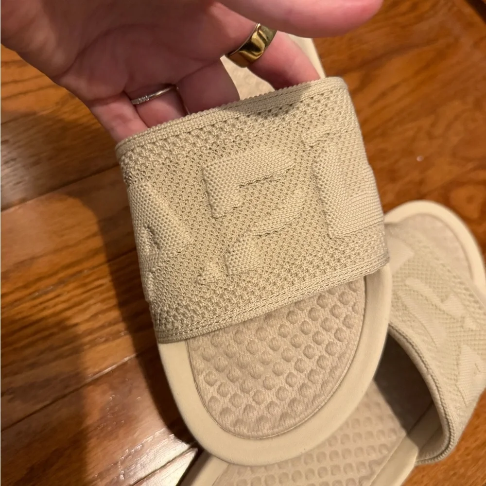 APL Slide - Picture 2 of 3